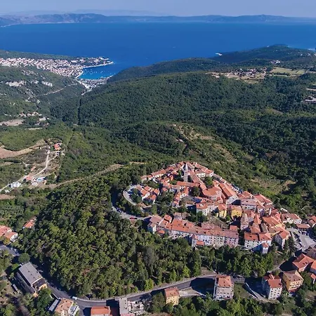 1 Bedroom Pet Friendly Apartment In Labin-Ravni