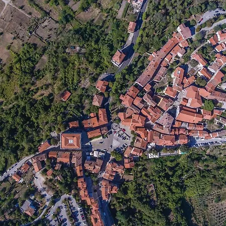 1 Bedroom Pet Friendly Apartment In Labin-Ravni Apartman Ravni