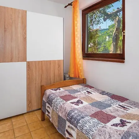 Apartman 1 Bedroom Pet Friendly Apartment In Labin-Ravni Ravni