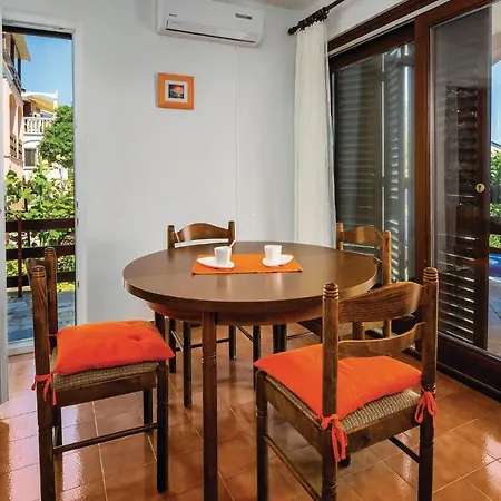 1 Bedroom Pet Friendly Apartment In Labin-Ravni Ravni