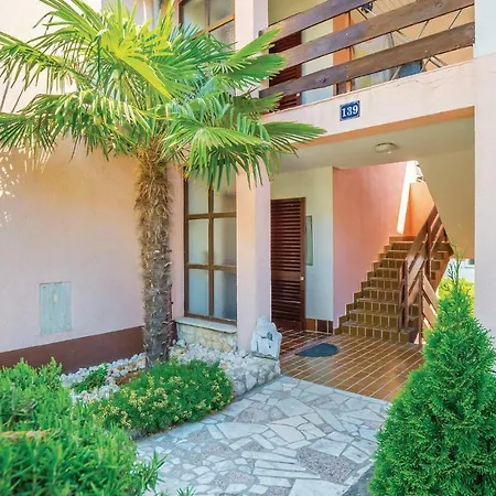 1 Bedroom Pet Friendly In Labin-ravni Ravni